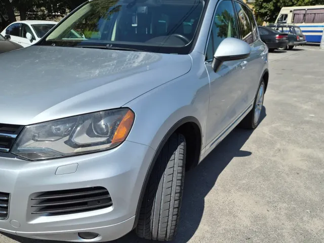 Volkswagen Touareg - фото 3