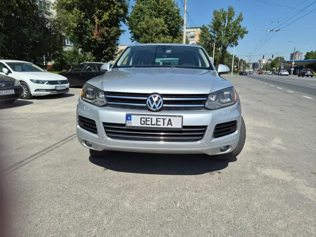 Volkswagen Touareg - фото 4