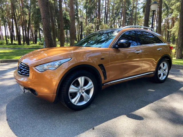 Infiniti FX - фото 4