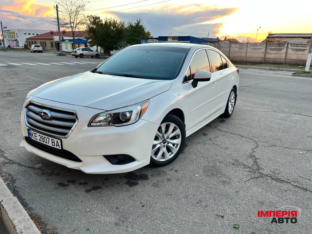 Subaru Legacy - фото 2