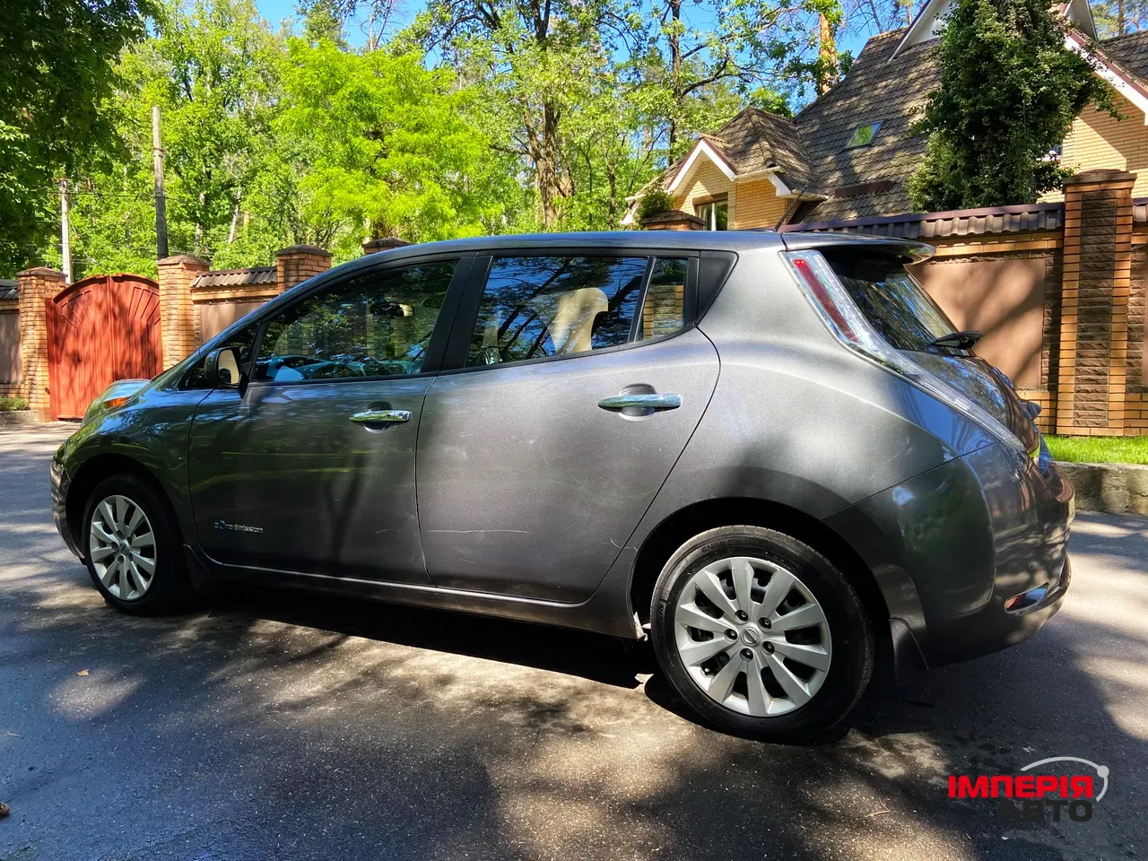 Nissan Leaf - фото 8