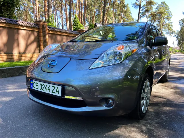 Nissan Leaf - фото 2