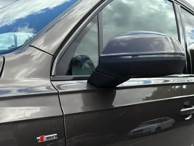 Audi Q7 - фото 3