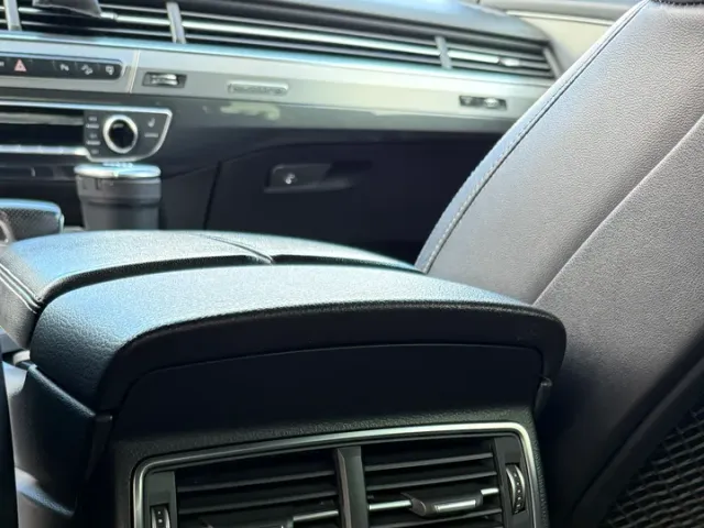 Audi Q7 - фото 2