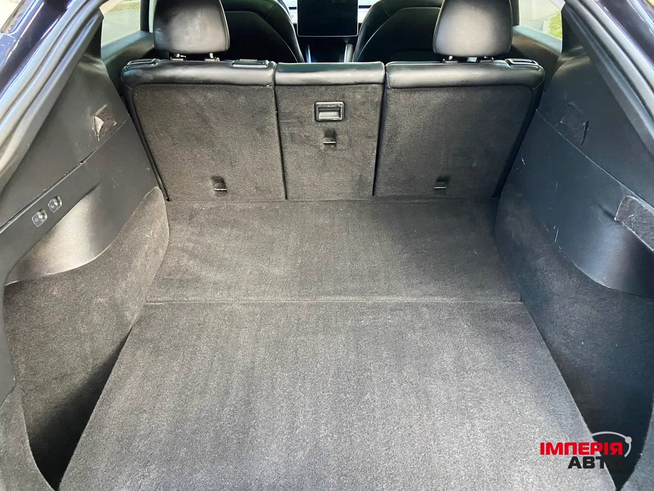 Tesla Model Y - фото 6