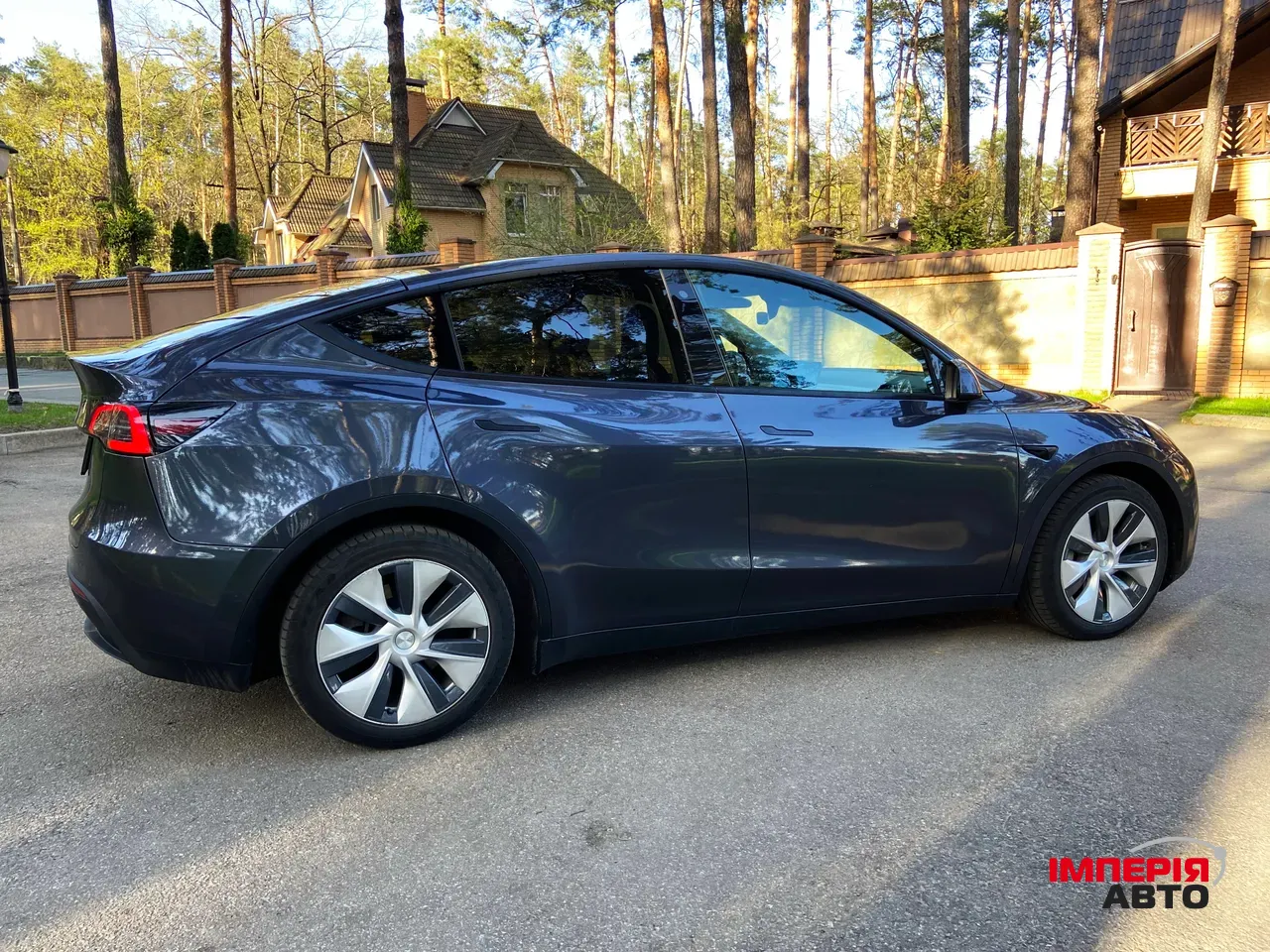 Tesla Model Y - фото 22