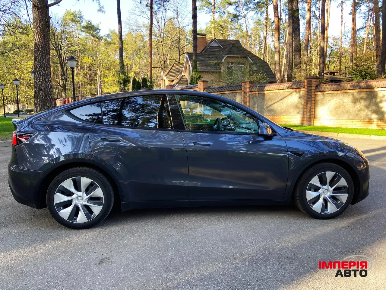 Tesla Model Y - фото 23