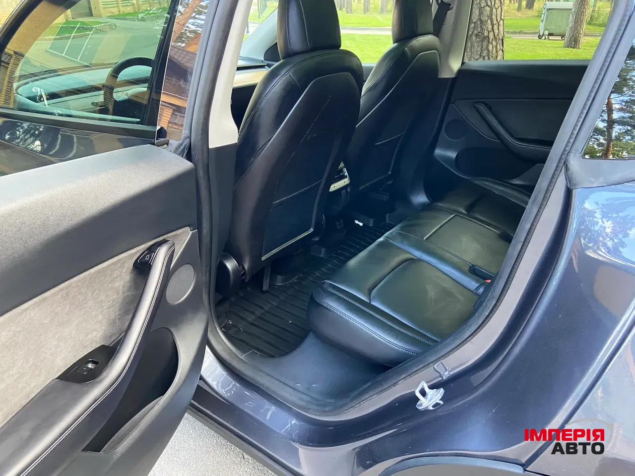 Tesla Model Y - фото 5