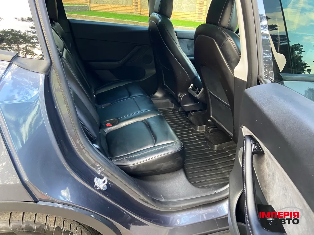 Tesla Model Y - фото 3