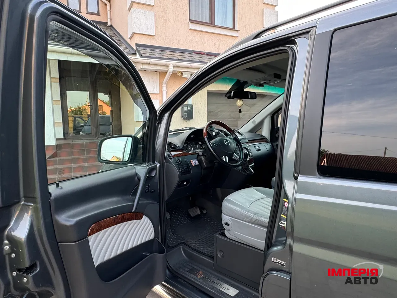 Mercedes-Benz Viano - фото 25