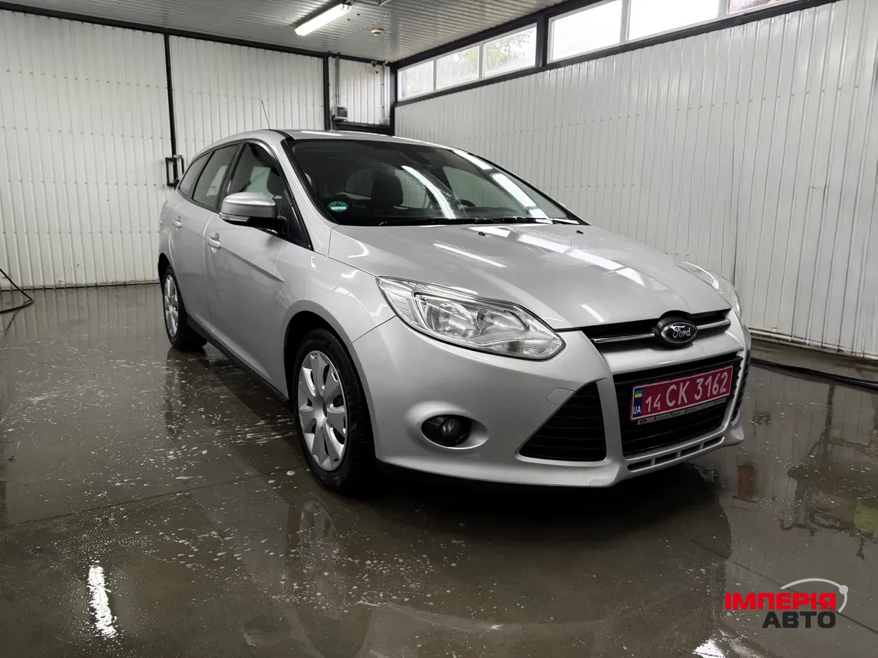 Ford Focus - фото 1