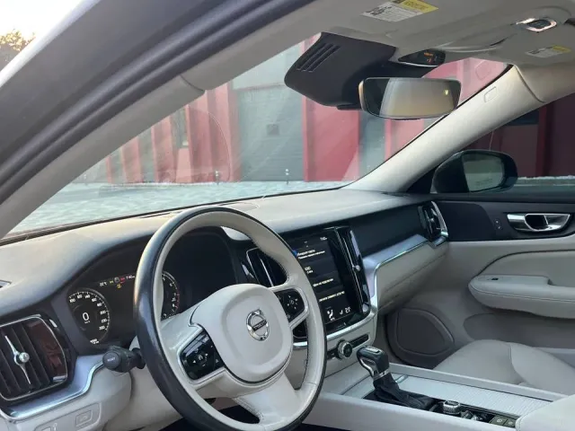 Volvo S60 - фото 4