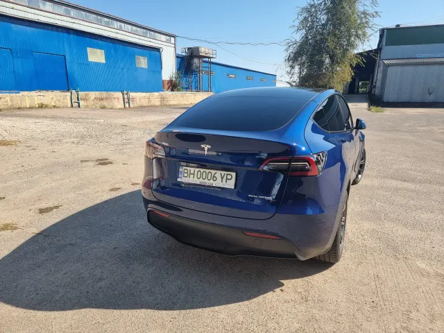 Tesla Model Y - фото 5