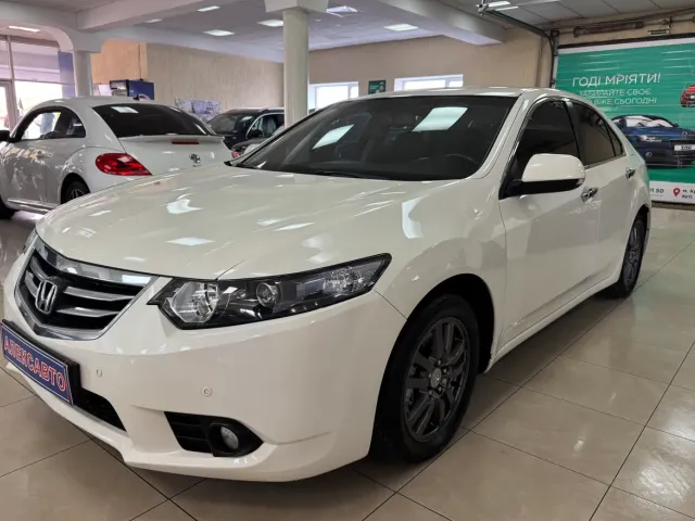 Honda Accord - фото 1