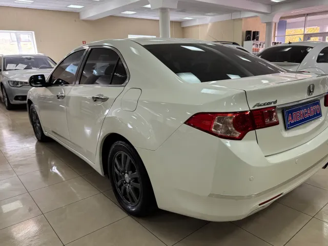 Honda Accord - фото 3