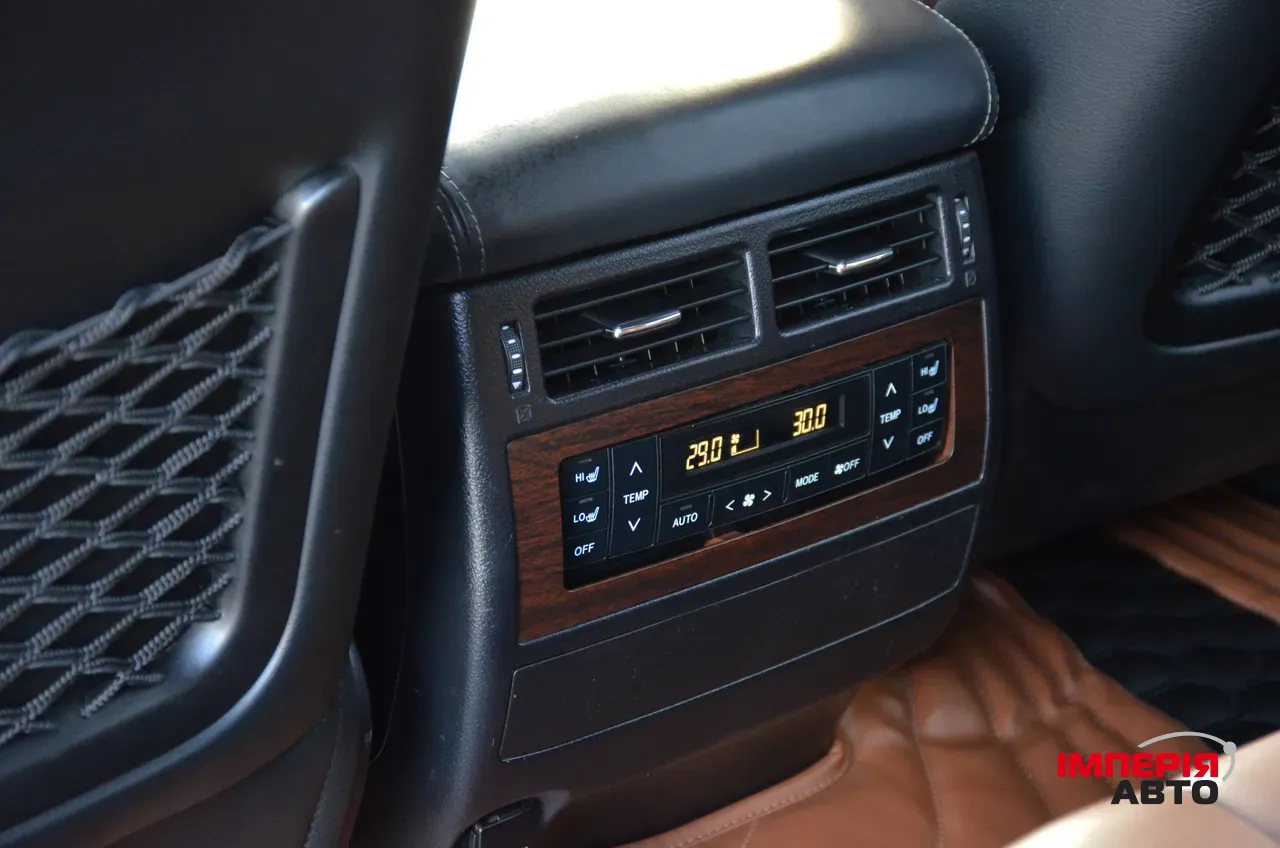 Toyota Land Cruiser - фото 13
