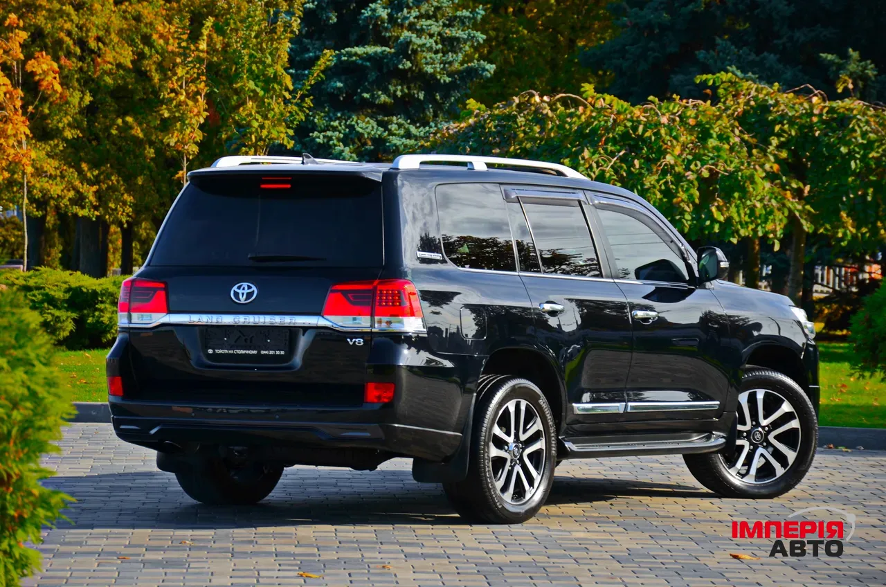 Toyota Land Cruiser - фото 5