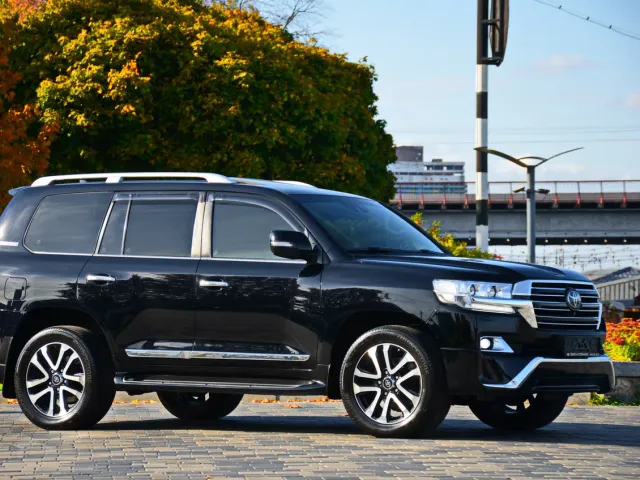 Toyota Land Cruiser - фото 3