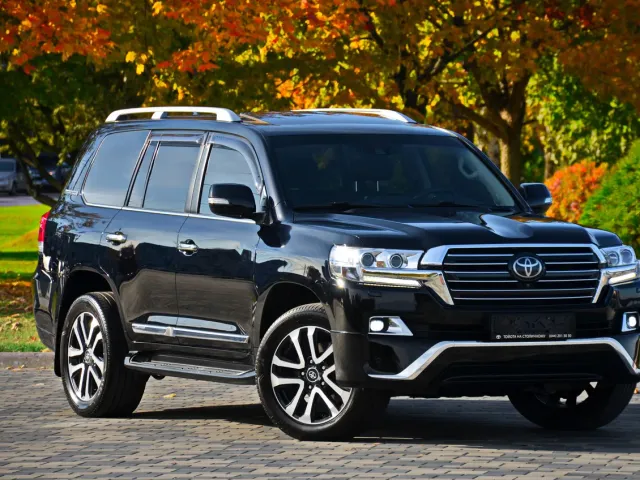 Toyota Land Cruiser - фото 2