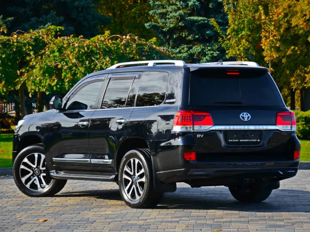 Toyota Land Cruiser - фото 4