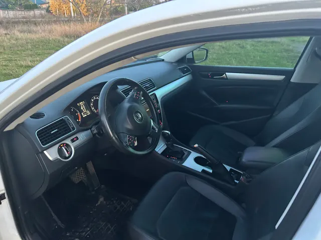 Volkswagen Passat - фото 1