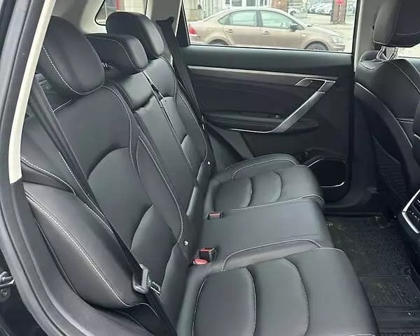 Geely Atlas Pro - фото 7