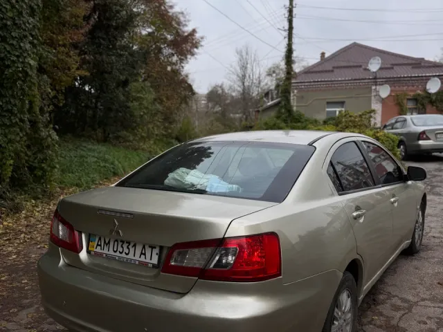 Mitsubishi Galant - фото 3