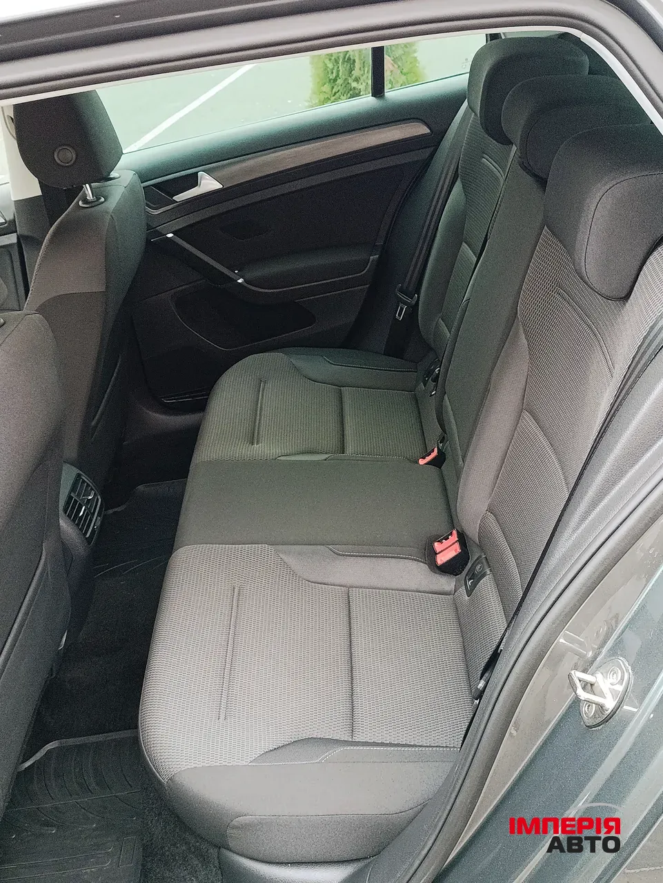 Volkswagen Golf - фото 17