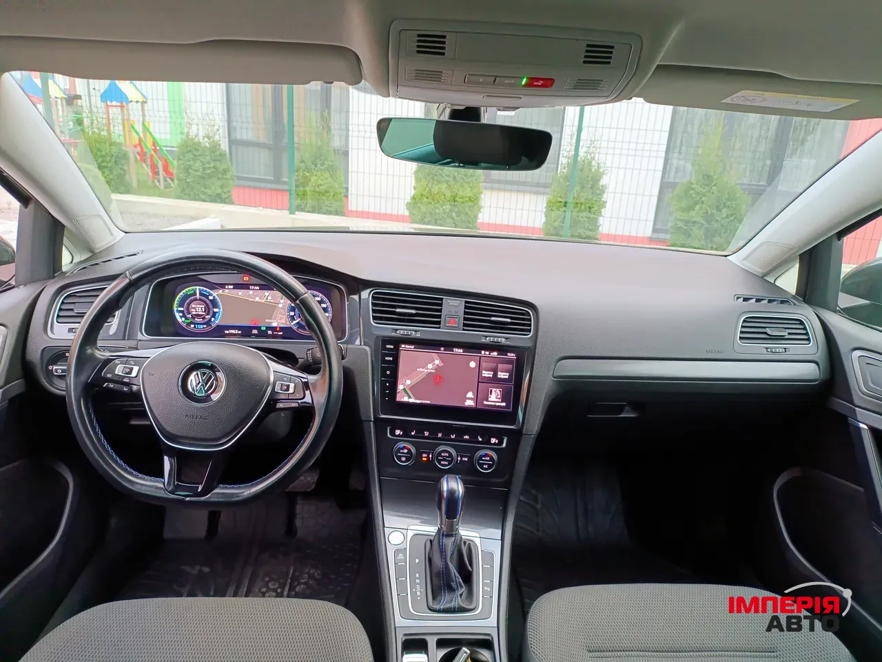 Volkswagen Golf - фото 11