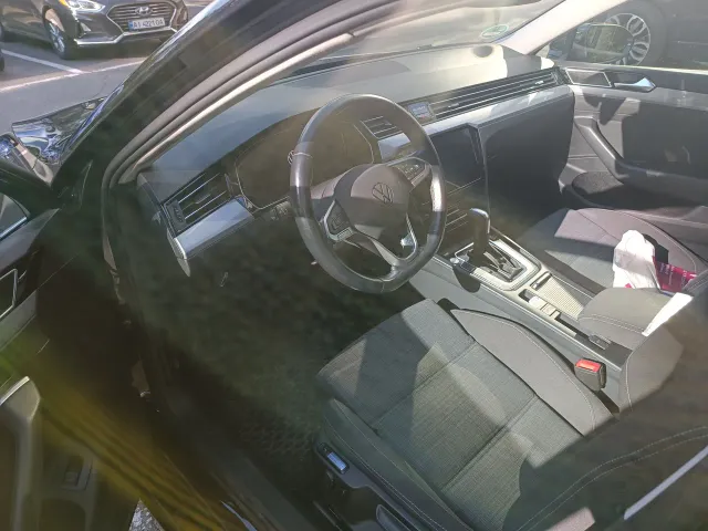 Volkswagen Passat - фото 3