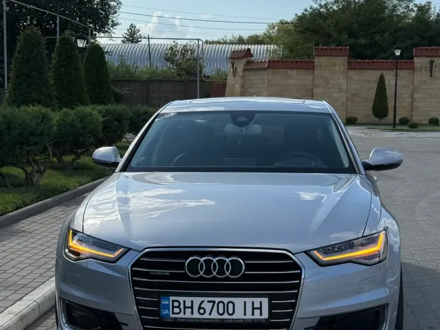 Audi A6 - фото 1