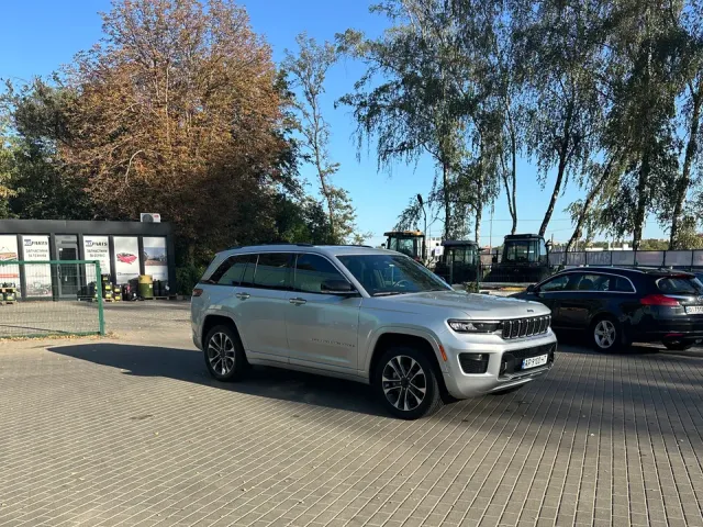 Jeep Grand Cherokee - фото 2