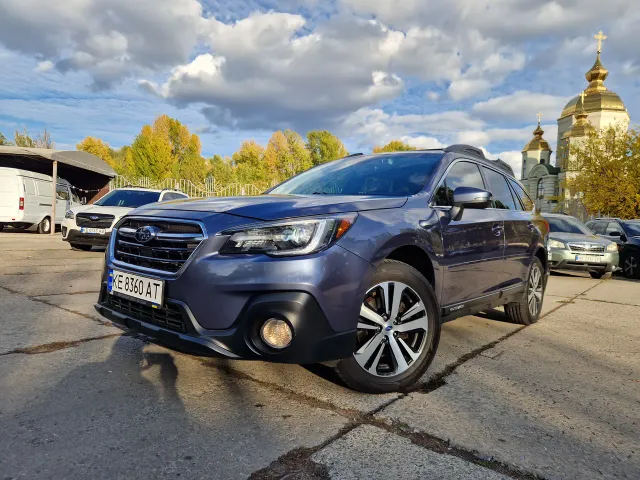 Subaru Outback - фото 1