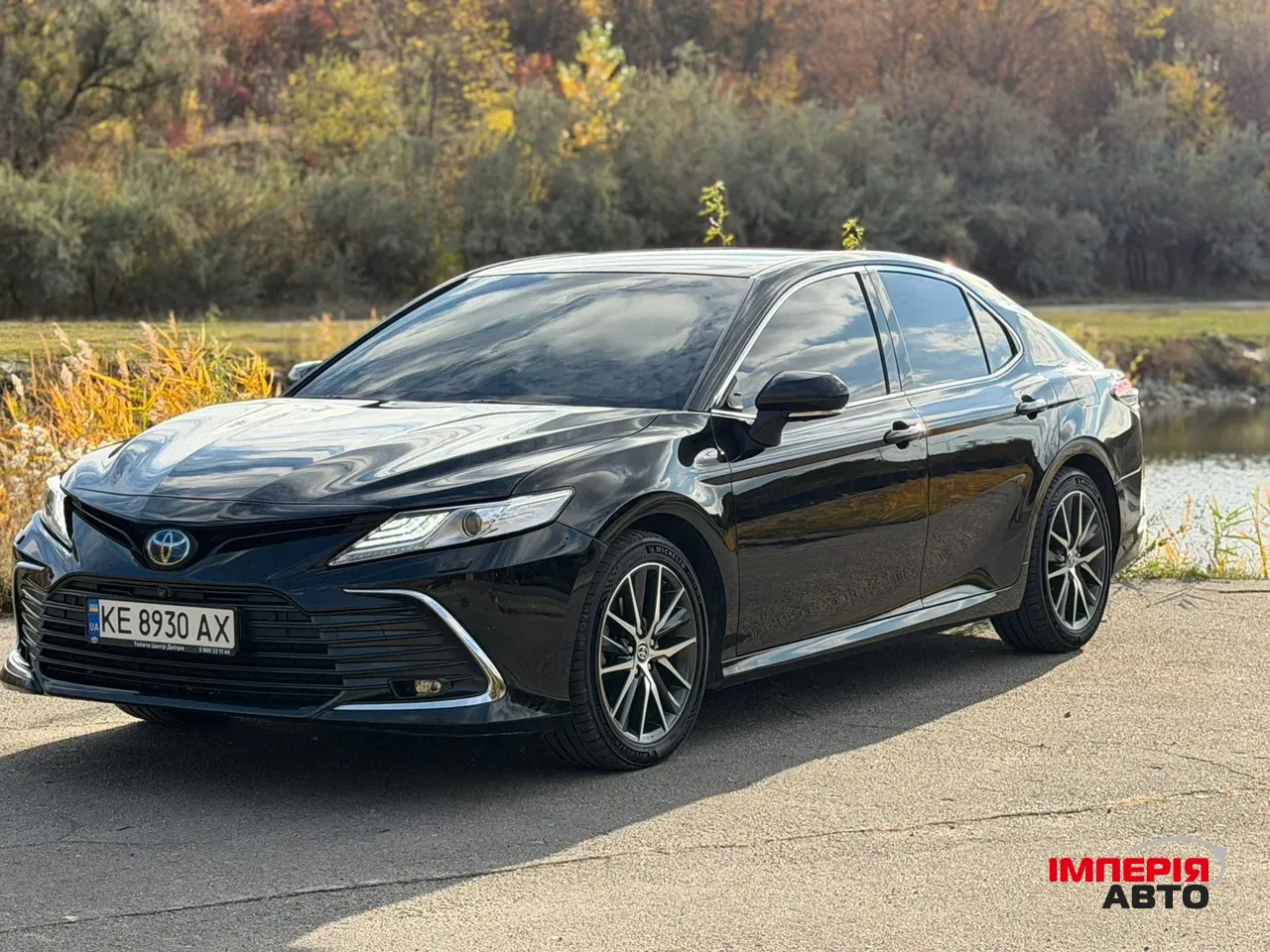 Toyota Camry - фото 4