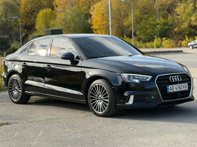 Audi A3 - фото 3