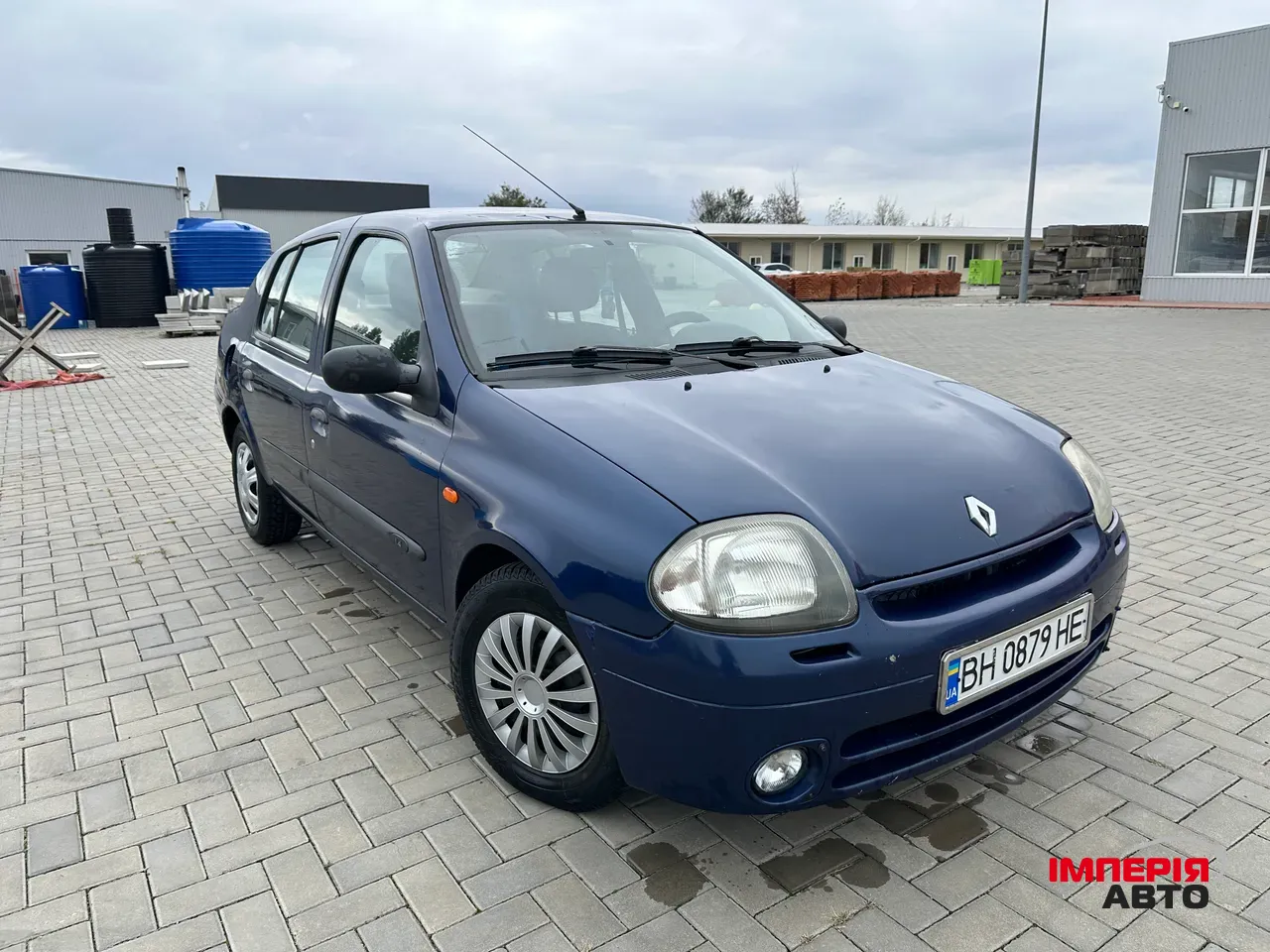 Renault Clio - фото 1