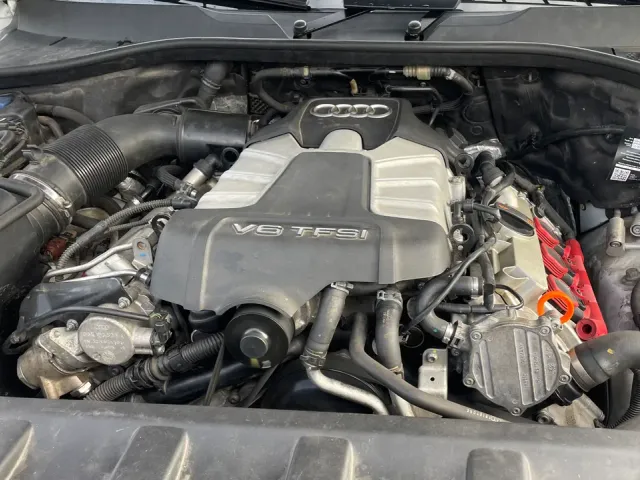 Audi Q7 - фото 3