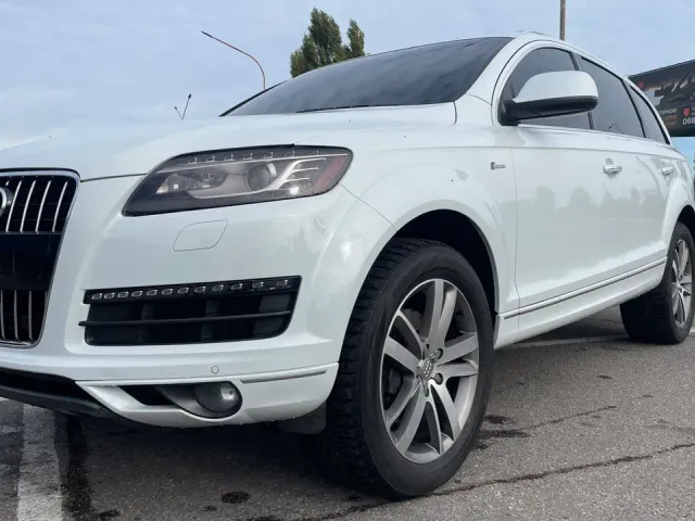 Audi Q7 - фото 5