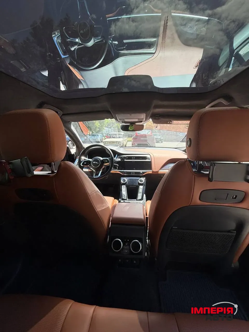 Jaguar I-Pace - фото 9