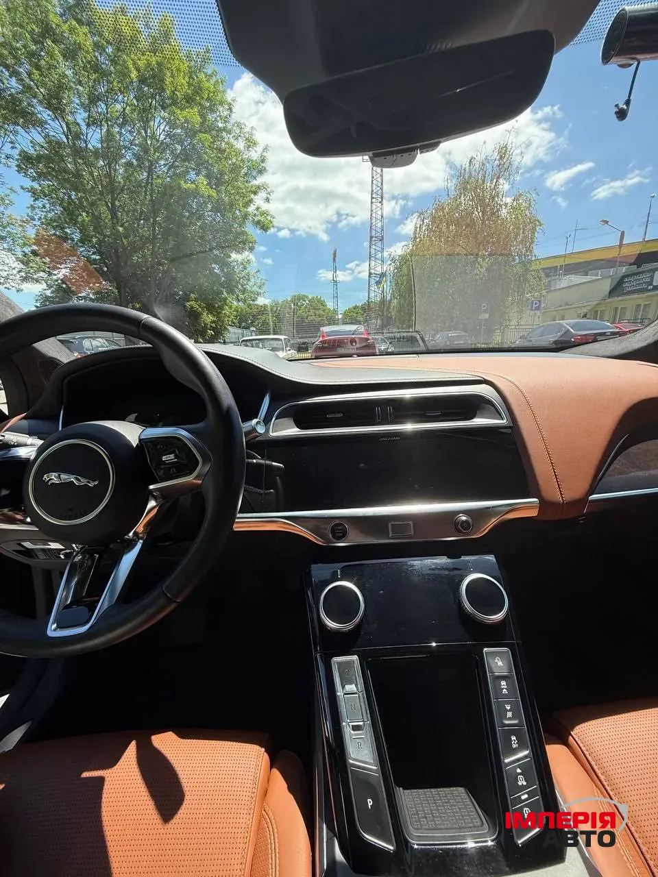 Jaguar I-Pace - фото 17