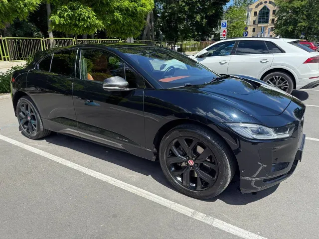 Jaguar I-Pace - фото 3