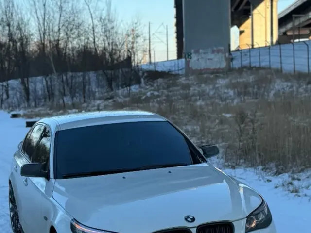 BMW 5 серії - фото 1