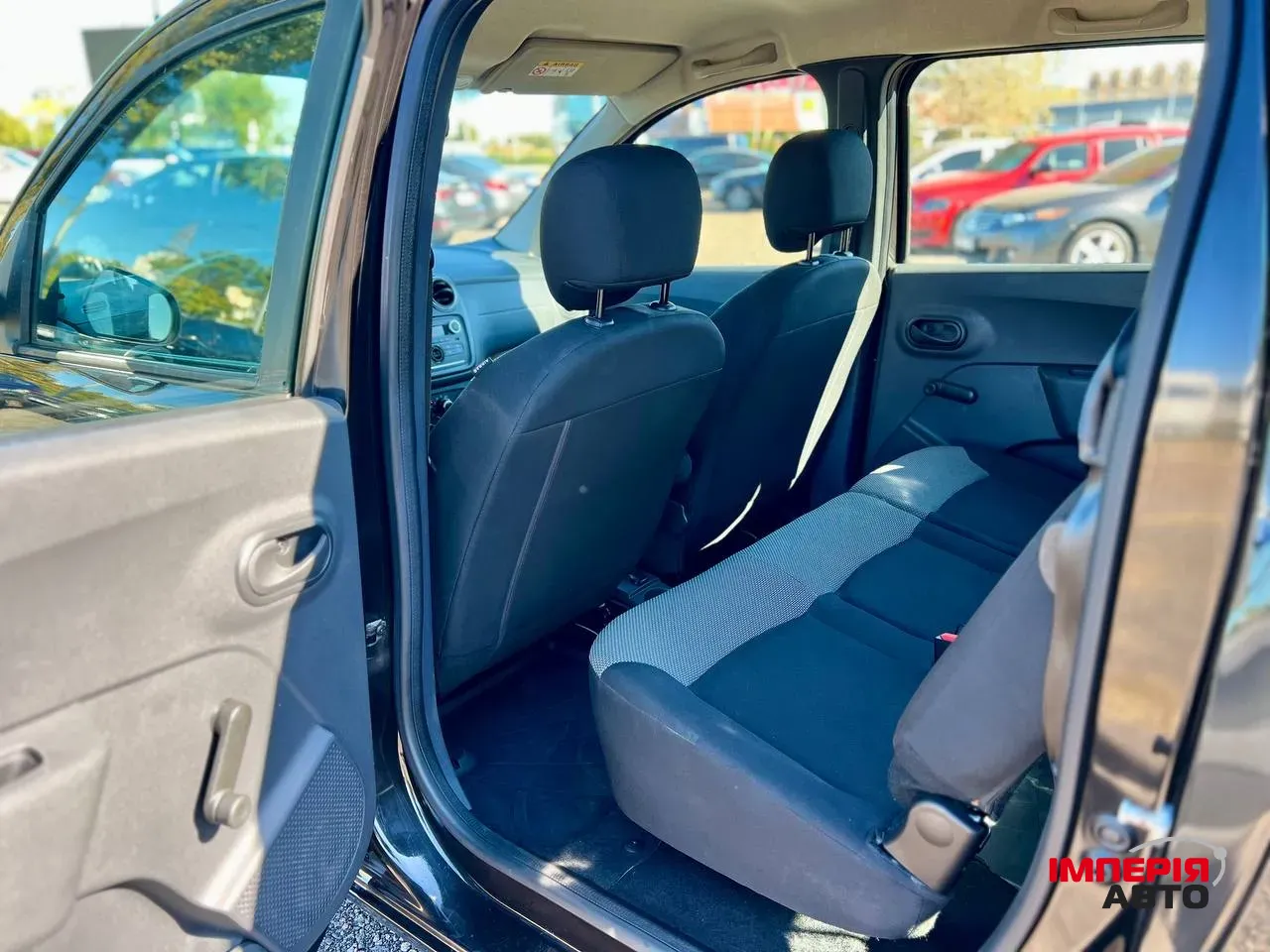 Dacia Lodgy - фото 15