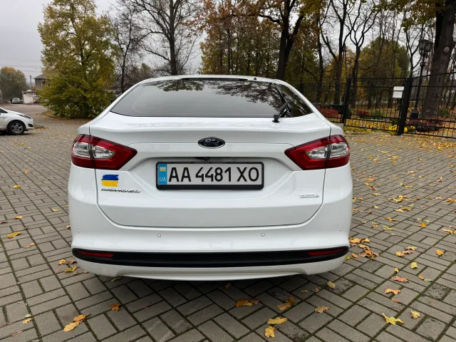 Ford Mondeo - фото 5