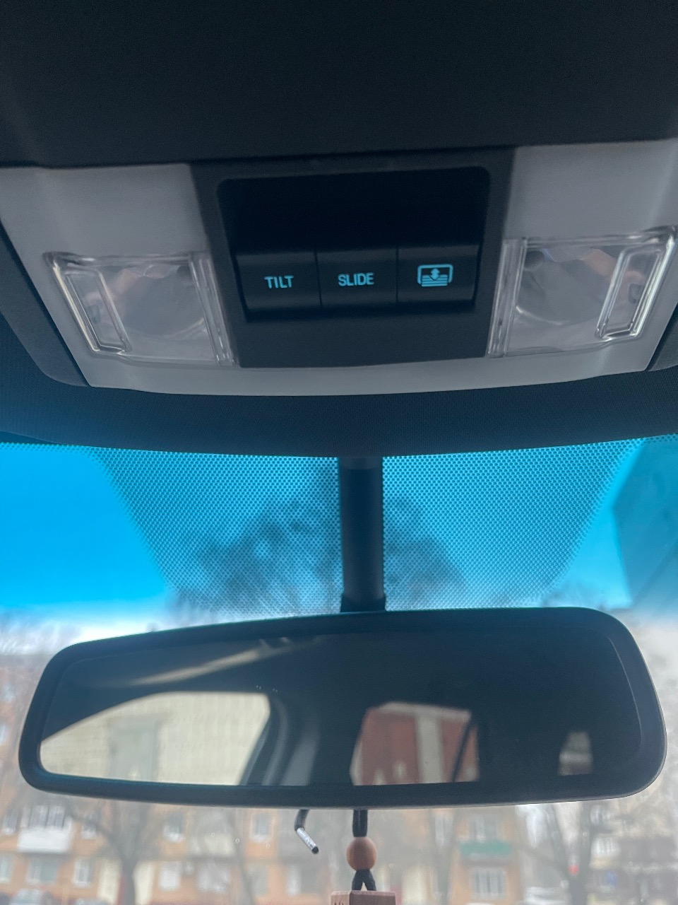 Ford Explorer - фото 11