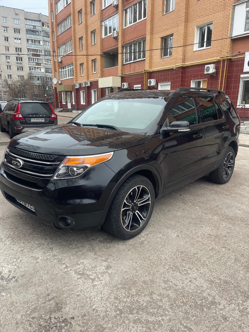 Ford Explorer - фото 3