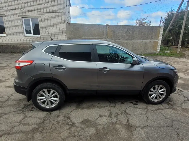 Nissan Qashqai - фото 4
