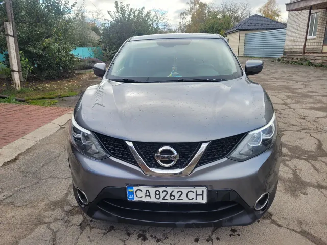 Nissan Qashqai - фото 1