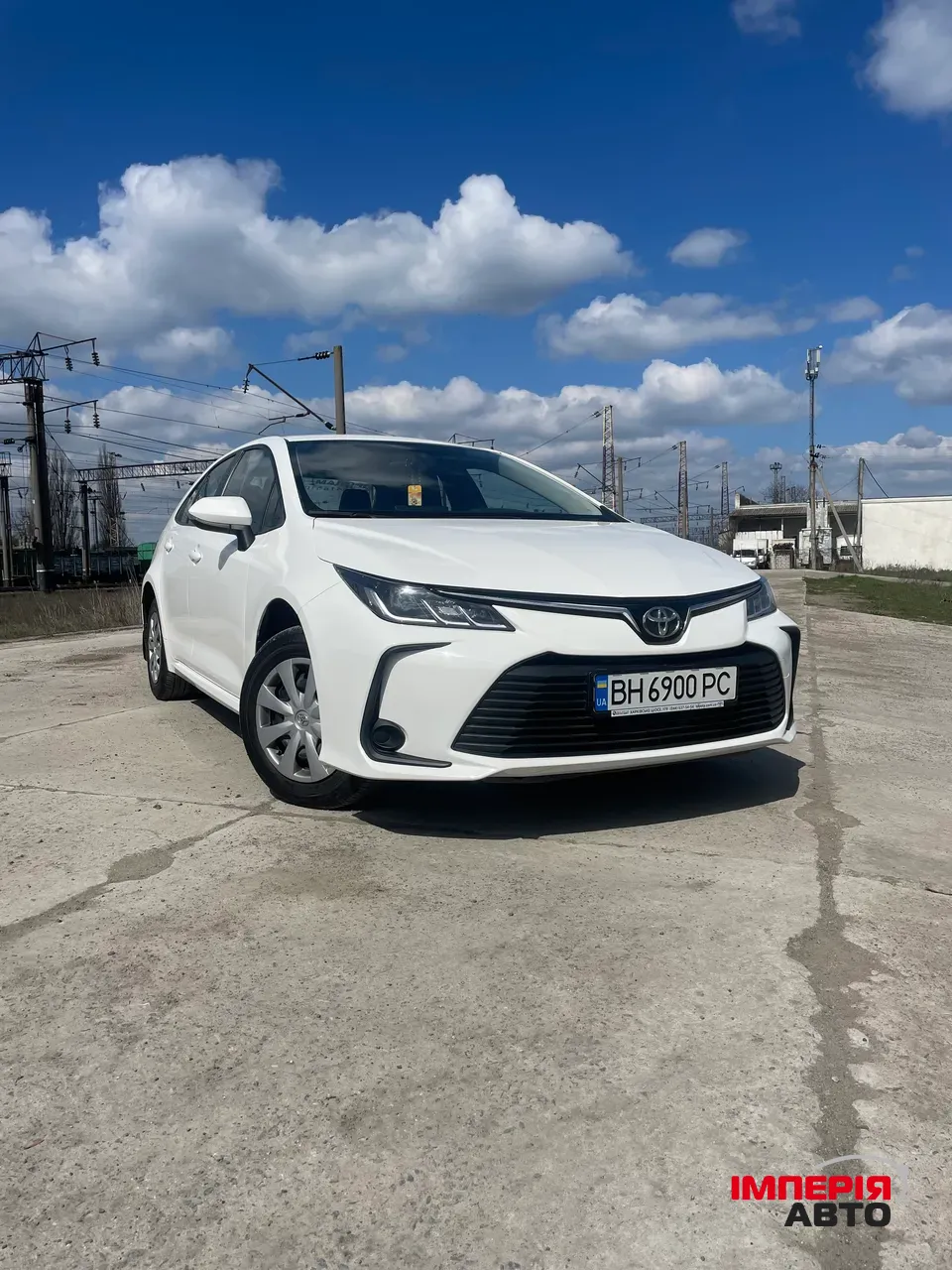 Toyota Corolla - фото 1