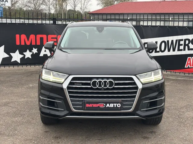 Audi Q7 - фото 2